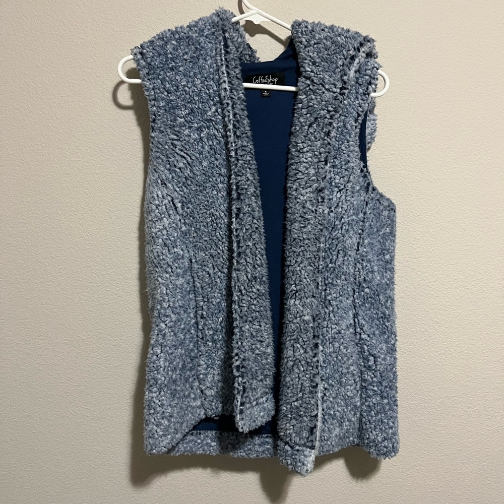 Coffee Shop Sherpa vest with hood. Blue and white.